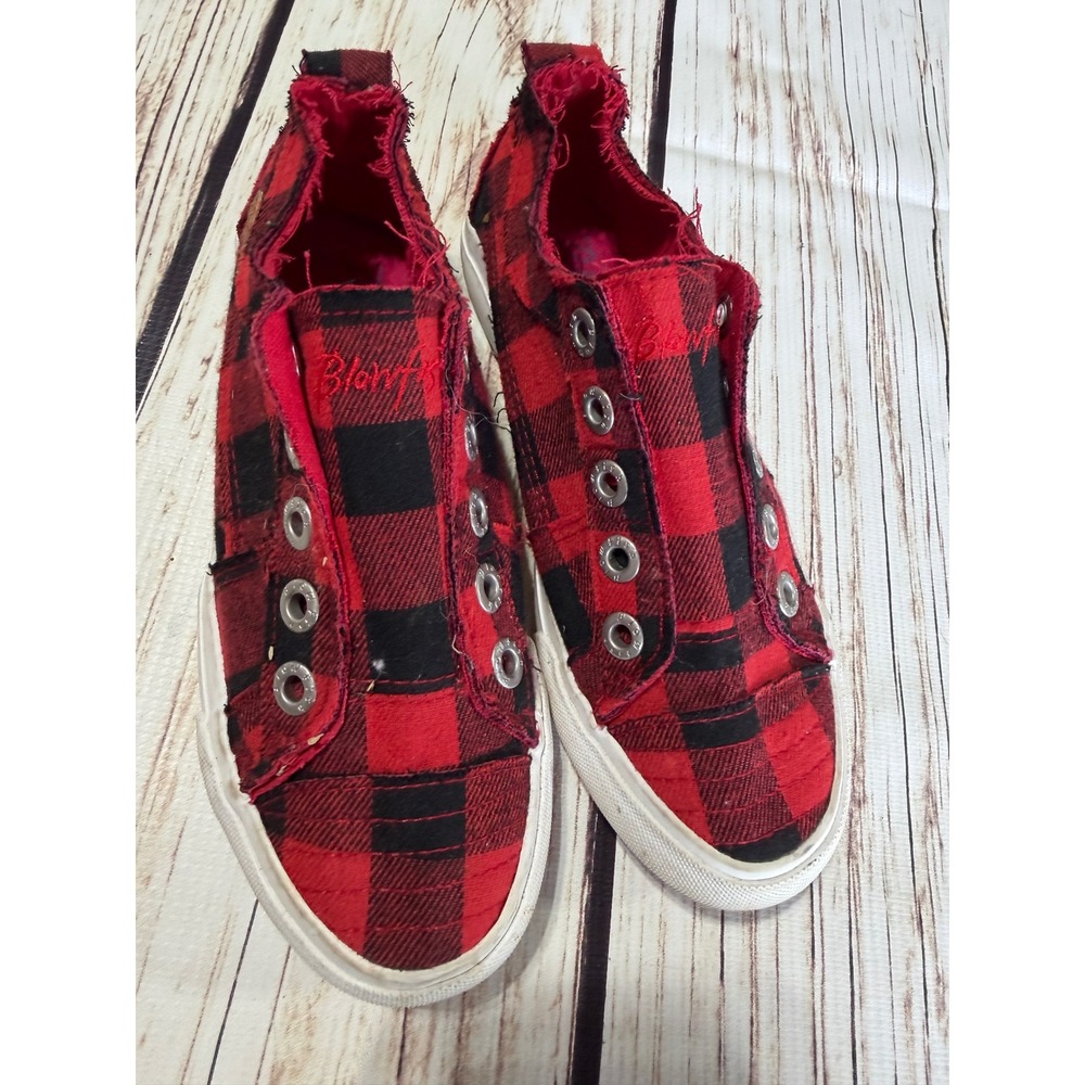 Blowfish Malibu Kids Red Black Buffalo Plaid Canvas Slip On Sneakers Size 2